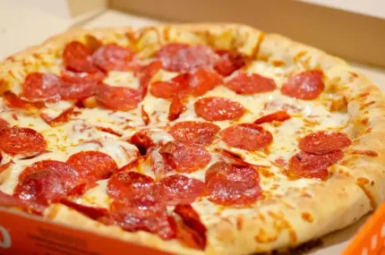 Pizza peperoni+bebida 1.5LT